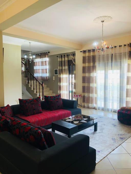 Villa Uklala Kamez Εξωτερικό φωτογραφία