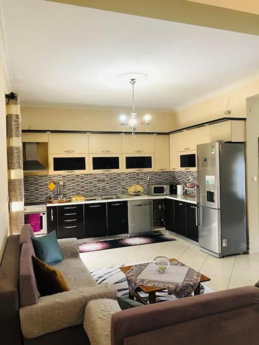 Villa Uklala Kamez Εξωτερικό φωτογραφία